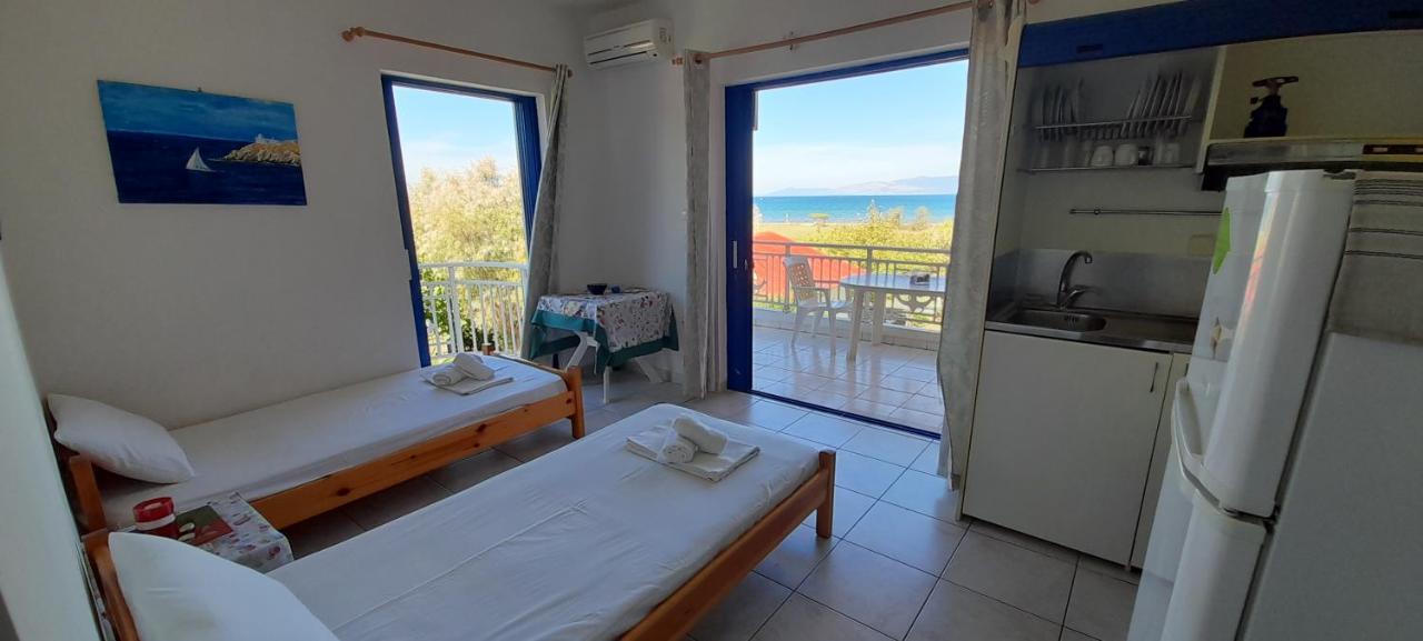 Lakkopetra Beach Apartments Lakopetra Екстериор снимка